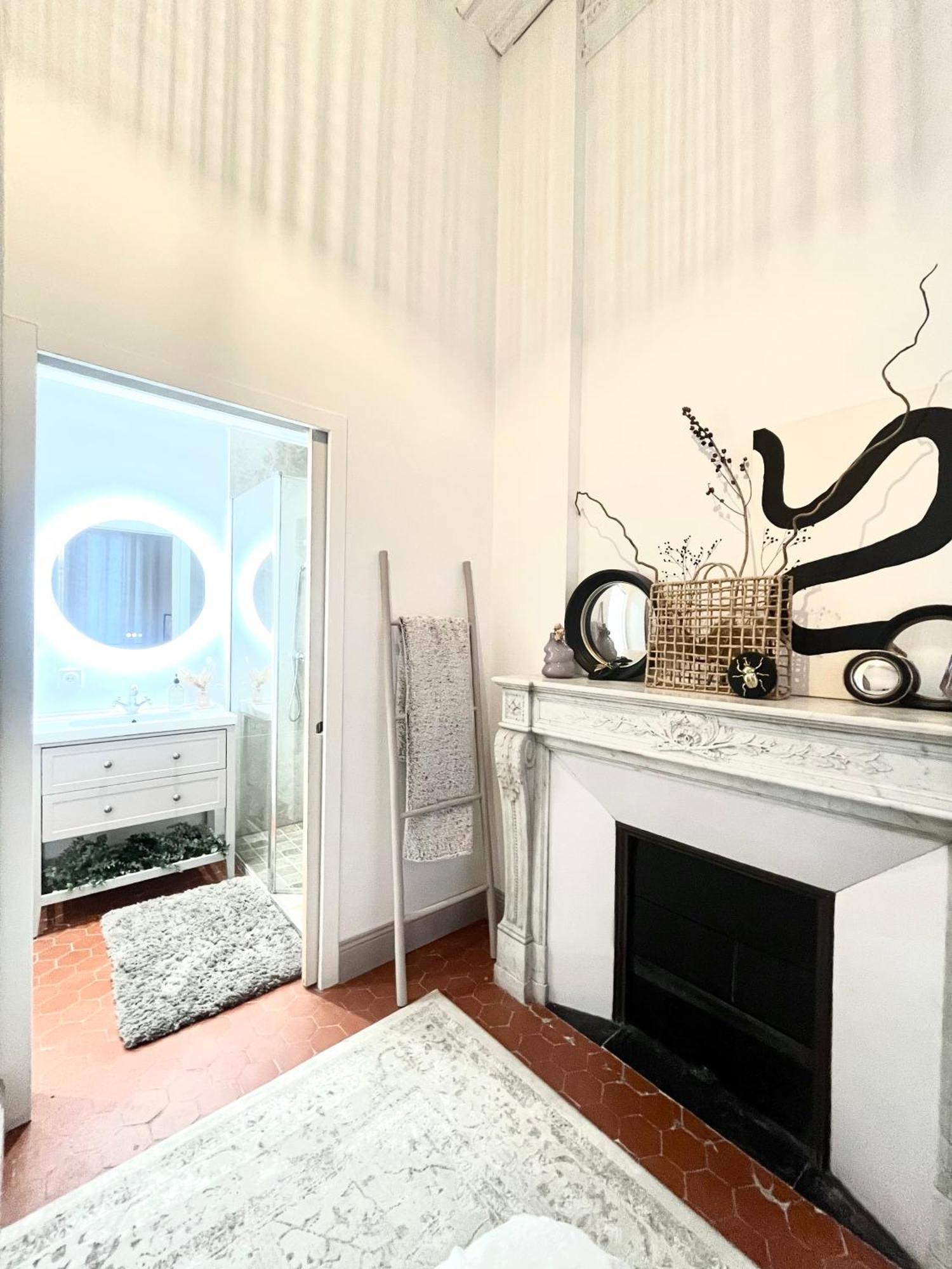 L'Echappee Setoise - Appartement Haussmannien - Localisation Exceptionnelle - Proche Canal Sète Zewnętrze zdjęcie